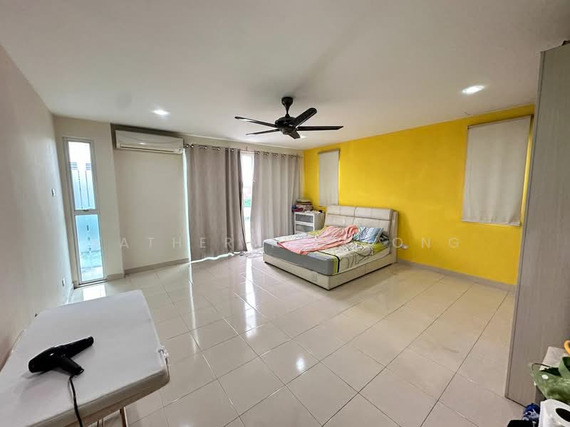 Rumah Teres 2.5 Tingkat untuk Dijual di Rawang (Selangor) - Katherine Leong - Bedroom - PropertyGuru.com.my