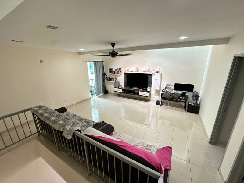 Rumah Teres 2.5 Tingkat untuk Dijual di Rawang (Selangor) - Katherine Leong - Living Room - PropertyGuru.com.my