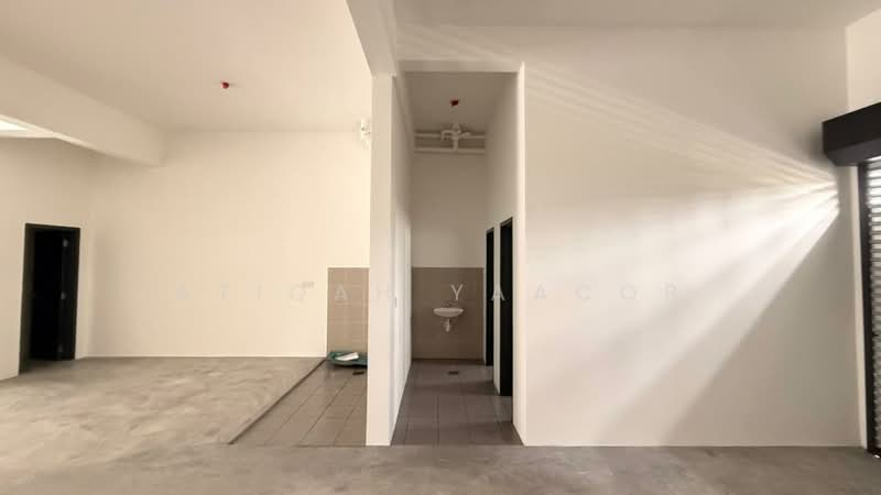 Retail Space for Rent in Bukit Jelutong (Shah Alam) - Atiqah Yaacob - Interior - PropertyGuru.com.my