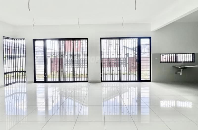 2-storey Terraced House for Sale in Elmina (Shah Alam) - Wong See How - Living Room - PropertyGuru.com.my