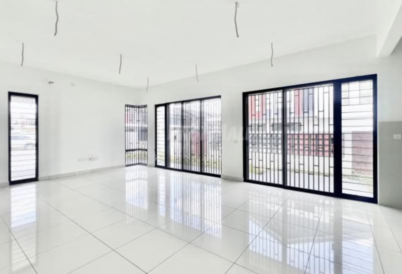 2-storey Terraced House for Sale in Elmina (Shah Alam) - Wong See How - Living Room - PropertyGuru.com.my