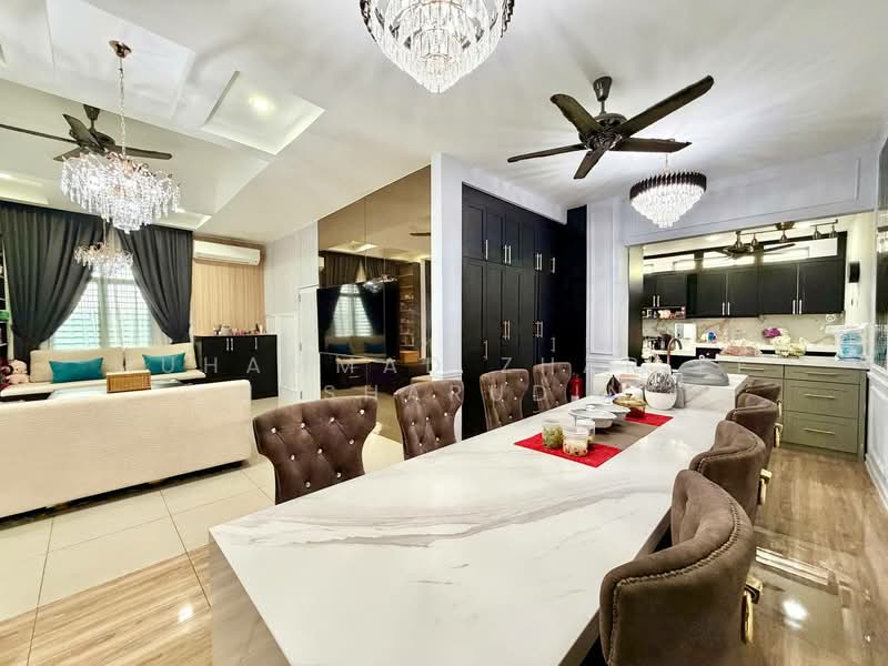 Lambaian Residence untuk Untuk Dijual - RM 1,800,000, Apr 2026 - Living Room - PropertyGuru.com.my