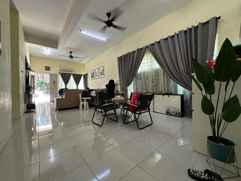 Taman Meru Makmur untuk Untuk Dijual - RM 485,000, Apr 2026 - Living Room - PropertyGuru.com.my