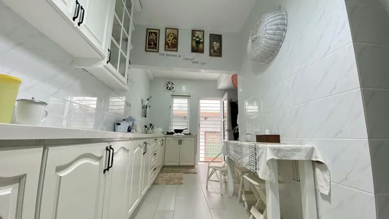 2-storey Terraced House for Sale in Kajang (Selangor) - Noraini Dahan - Kitchen - PropertyGuru.com.my
