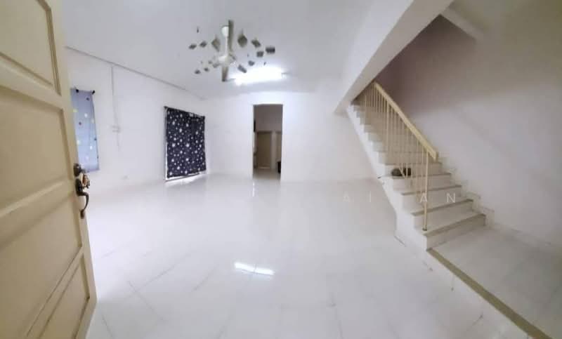 CORNER LOT Double Storey Seksyen 8 Bangi untuk Untuk Dijual - RM 830,000, Apr 2026 - Living Room - PropertyGuru.com.my