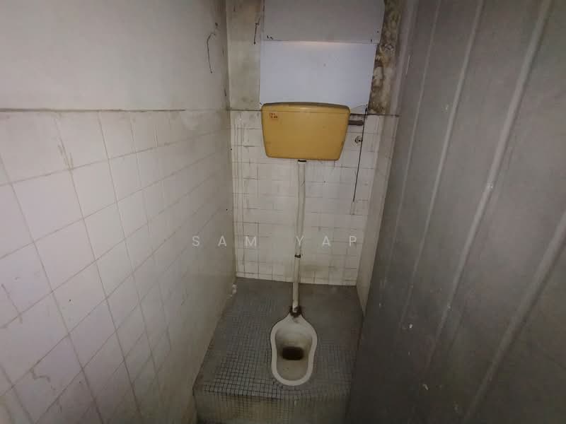 Shop / Office for Rent in Jinjang (Kuala Lumpur) - Sam Yap - Bathroom - PropertyGuru.com.my