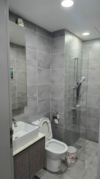 Servis Apartment untuk Disewa di Millerz Square Serviced Residence - Janet Lee - Bathroom - PropertyGuru.com.my