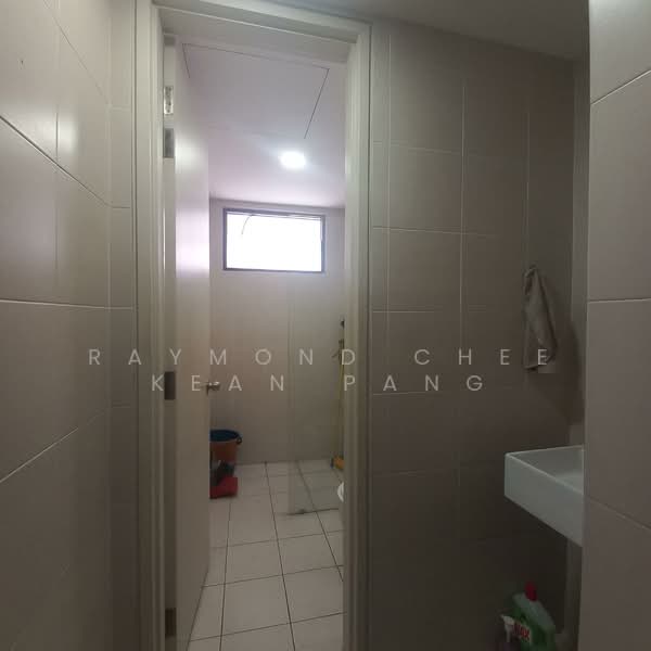Office for Rent in Bandar Sunway (Sunway) - Raymond Chee Kean Pang - Bathroom - PropertyGuru.com.my