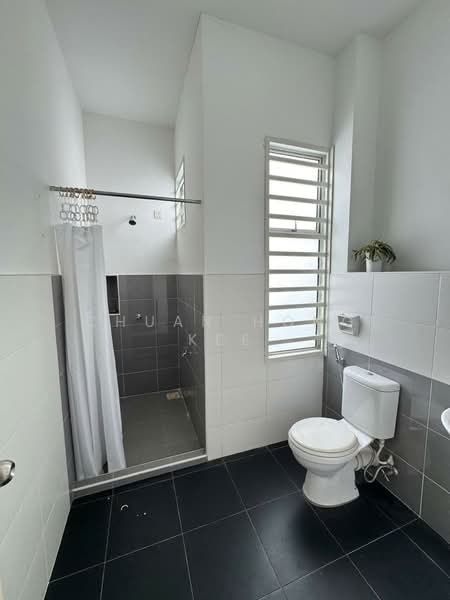 2-storey Terraced House for Sale in Johor Bahru (Johor) - Chuan Hong Kee - Bathroom - PropertyGuru.com.my