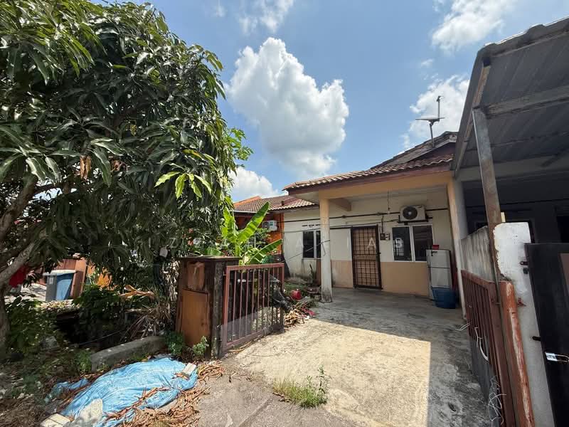 Rumah Teres 1 Tingkat untuk Dijual di Taman Banting Baru (Banting) - Izzah Alias - Exterior - PropertyGuru.com.my