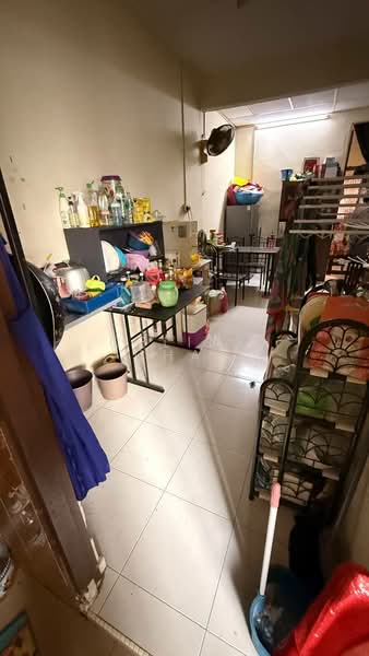 Single Storey Terrace @ Taman Sri Aman untuk Untuk Dijual - RM 278,000, Apr 2026 - Kitchen - PropertyGuru.com.my