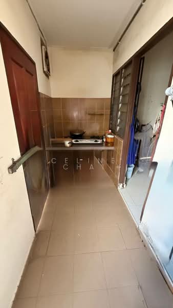 Single Storey Terrace @ Taman Sri Aman untuk Untuk Dijual - RM 278,000, Apr 2026 - Kitchen - PropertyGuru.com.my