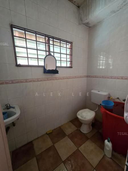 Kota Raja untuk Untuk Dijual - RM 450,000, Apr 2026 - Bathroom - PropertyGuru.com.my