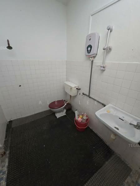 Kota Raja untuk Untuk Dijual - RM 450,000, Apr 2026 - Bathroom - PropertyGuru.com.my