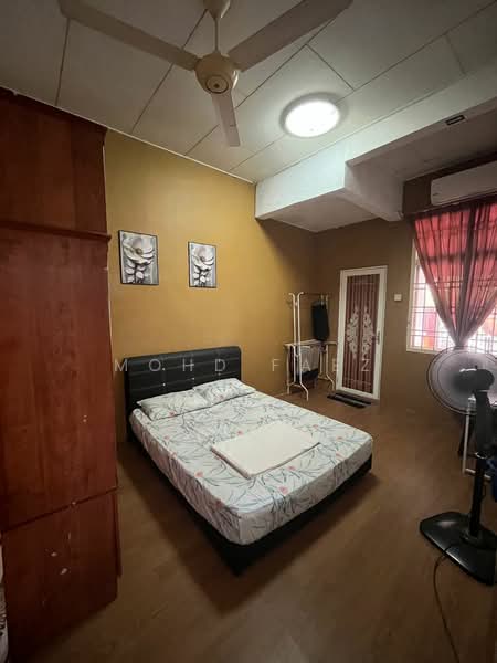 Bandar Putra untuk Untuk Dijual - RM 400,000, Apr 2026 - Bedroom - PropertyGuru.com.my