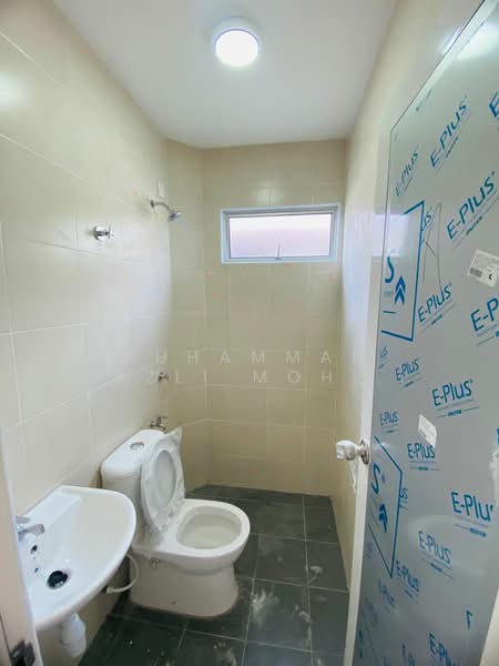 1-storey Terraced House for Rent in Port Dickson (Negeri Sembilan) - Muhammad Nazli Mohd Amin - Bathroom - PropertyGuru.com.my