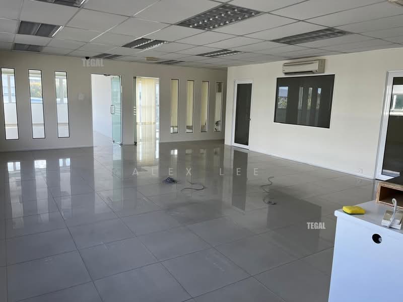 Warehouse for Rent in Puchong (Selangor) - Alex Lee - Interior - PropertyGuru.com.my