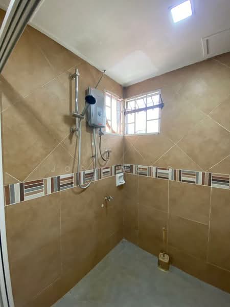 Townhouse for Rent in Bukit Jalil (Kuala Lumpur) - Joey Wong - Bathroom - PropertyGuru.com.my