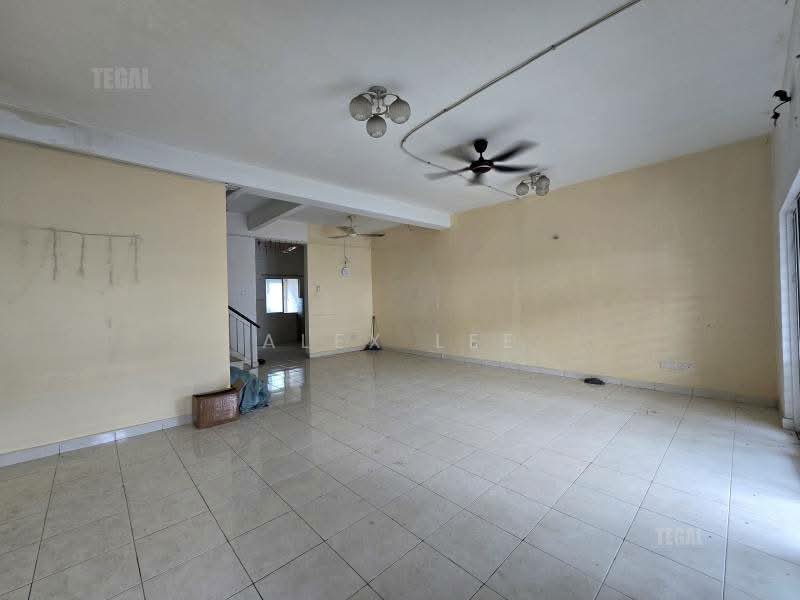 Bandar Puteri Klang untuk Untuk Dijual - RM 650,000, Apr 2026 - Living Room - PropertyGuru.com.my