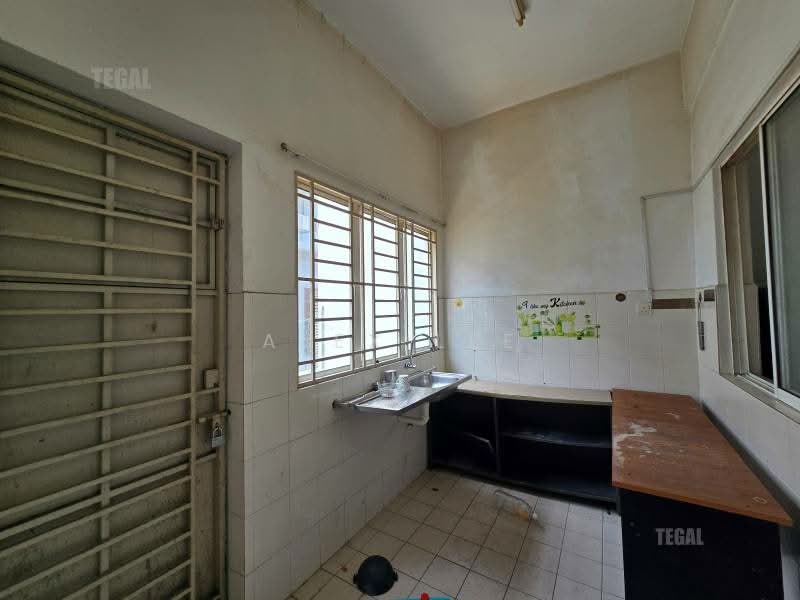 Bandar Puteri Klang untuk Untuk Dijual - RM 650,000, Apr 2026 - Kitchen - PropertyGuru.com.my