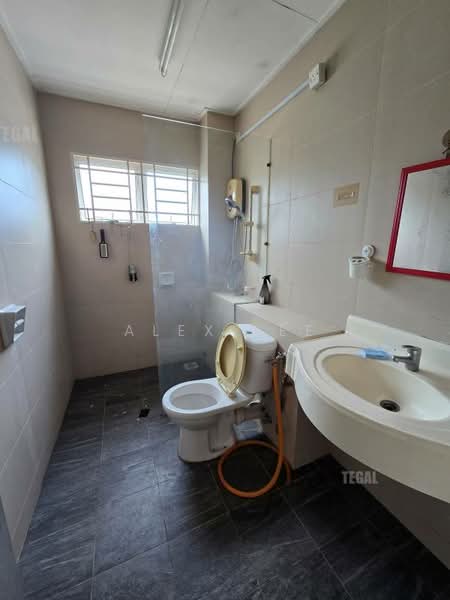 Bandar Puteri Klang untuk Untuk Dijual - RM 650,000, Apr 2026 - Bathroom - PropertyGuru.com.my