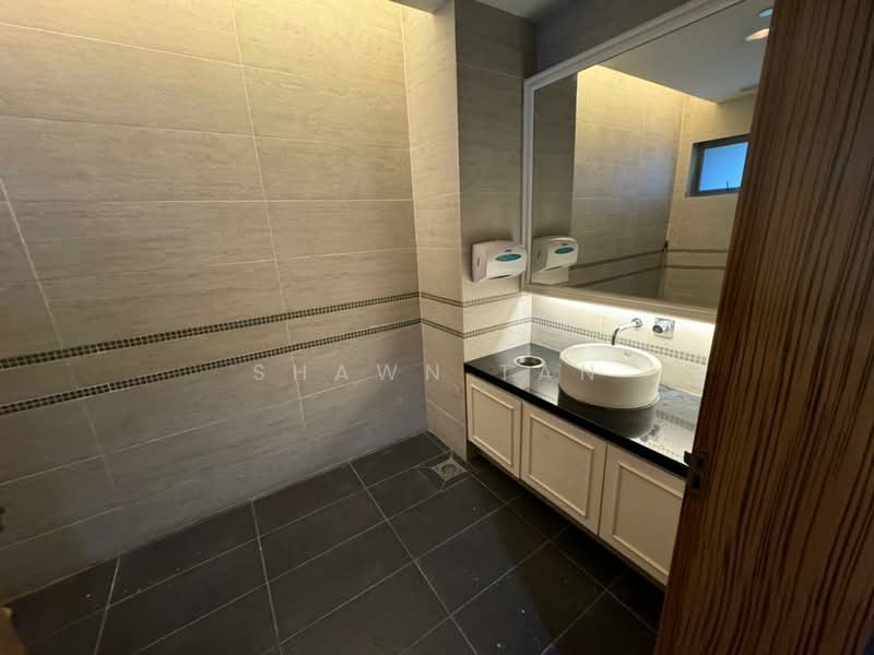 Shop / Office for Rent in Puchong (Selangor) - Shawn Tan - Bathroom - PropertyGuru.com.my