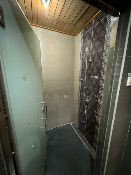 Shop / Office for Rent in Puchong (Selangor) - Shawn Tan - Bathroom - PropertyGuru.com.my