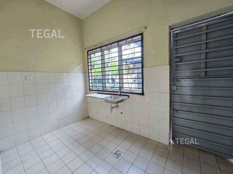 Terraced House for Sale in Bandar Puteri Klang (Klang) - Alex Lee - Kitchen - PropertyGuru.com.my