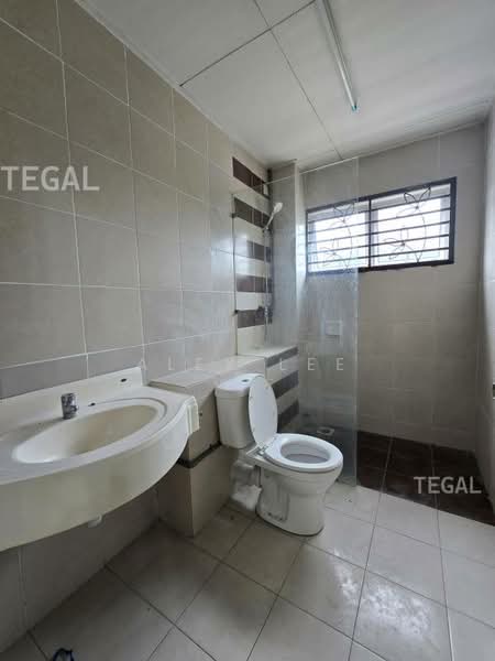 Terraced House for Sale in Bandar Puteri Klang (Klang) - Alex Lee - Bathroom - PropertyGuru.com.my