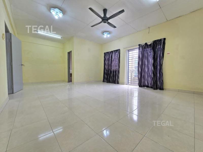 Terraced House for Sale in Bandar Puteri Klang (Klang) - Alex Lee - Living Room - PropertyGuru.com.my