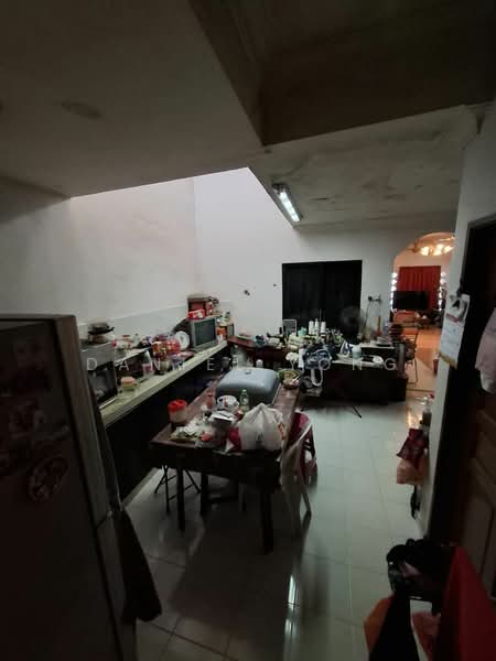 Rumah Teres 1 Tingkat untuk Dijual di Taman Ungku Tun Aminah (Skudai) - Daniel Yong - Kitchen - PropertyGuru.com.my