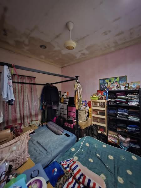 Rumah Teres 1 Tingkat untuk Dijual di Taman Ungku Tun Aminah (Skudai) - Daniel Yong - Bedroom - PropertyGuru.com.my