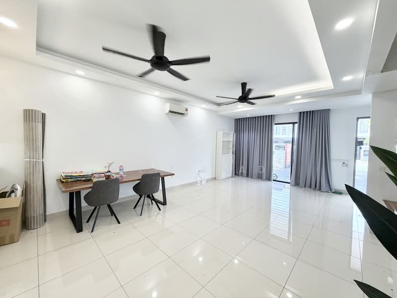 Terraced House for Sale in Elmina (Shah Alam) - Alif Saad - Living Room - PropertyGuru.com.my