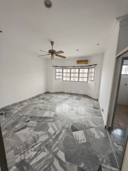 Rumah Teres 2 Tingkat untuk Dijual di Taman Desa Mewah (Semenyih) - Soon Sheng Law - Living Room - PropertyGuru.com.my