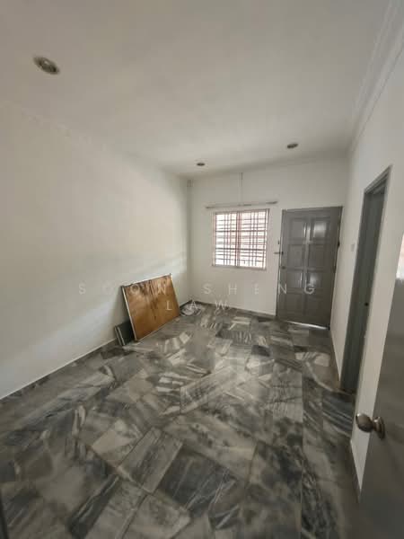 Rumah Teres 2 Tingkat untuk Dijual di Taman Desa Mewah (Semenyih) - Soon Sheng Law - PropertyGuru.com.my