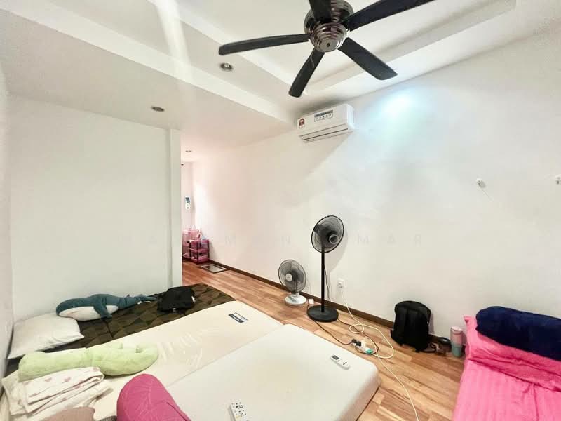 2-storey Terraced House for Sale in Taman TTDI Jaya (Shah Alam) - Hazeman Omar - Bedroom - PropertyGuru.com.my