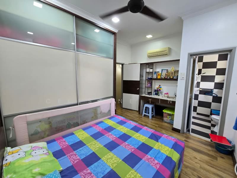 Taman Seri Mawar, Semenyih untuk Untuk Dijual - RM 580,000, Apr 2026 - Bedroom - PropertyGuru.com.my