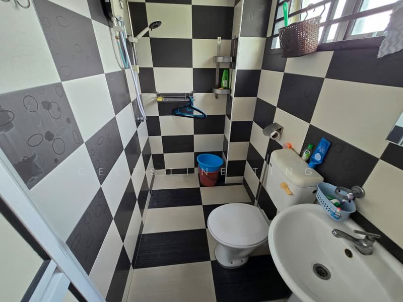 Taman Seri Mawar, Semenyih untuk Untuk Dijual - RM 580,000, Apr 2026 - Bathroom - PropertyGuru.com.my