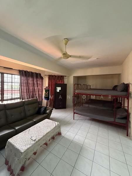 Kondominium untuk Dijual di Bayu Tasik 1 - Hazeman Omar - Living Room - PropertyGuru.com.my