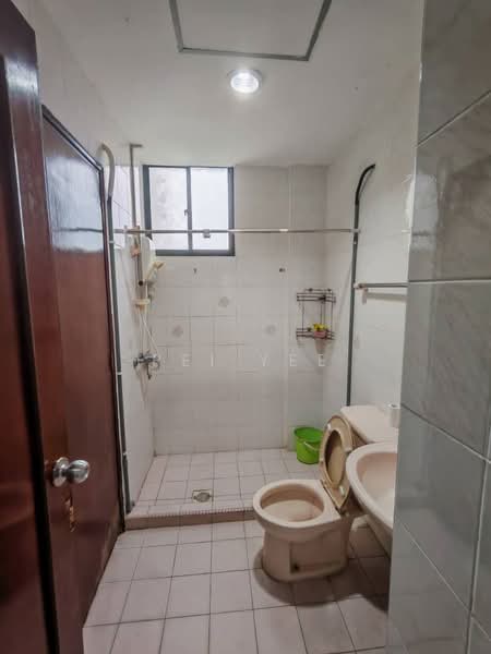 Mewah View Luxurious Apartments untuk Untuk Dijual - RM 458,000, Apr 2026 - Bathroom - PropertyGuru.com.my