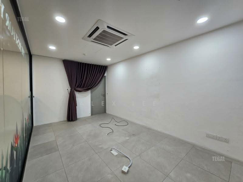 Factory for Rent in Puchong (Selangor) - Alex Lee - Interior - PropertyGuru.com.my