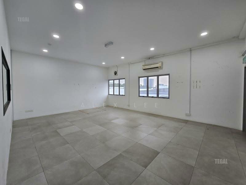 Factory for Rent in Puchong (Selangor) - Alex Lee - Interior - PropertyGuru.com.my