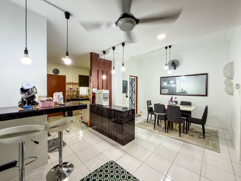 Rumah Teres 2 Tingkat untuk Dijual di Taman Desiran Bayu (Puchong) - Ilman Nahri - Kitchen - PropertyGuru.com.my