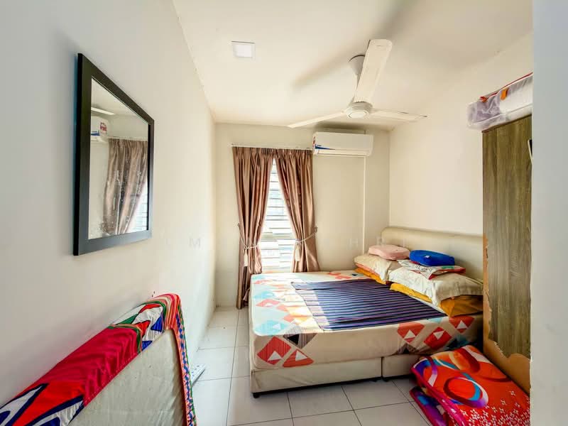 Rumah Teres 2 Tingkat untuk Dijual di Taman Desiran Bayu (Puchong) - Ilman Nahri - Bedroom - PropertyGuru.com.my