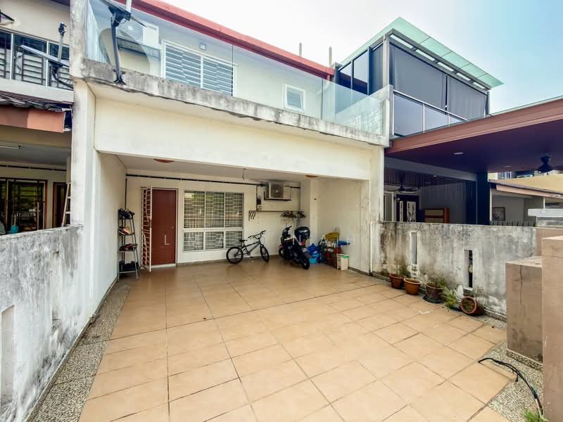 Rumah Teres 2 Tingkat untuk Dijual di Taman Desiran Bayu (Puchong) - Ilman Nahri - Exterior - PropertyGuru.com.my