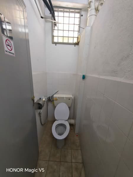 Pejabat untuk Disewa di Sungai Nibong (Bayan Lepas) - Lilly . - Bathroom - PropertyGuru.com.my