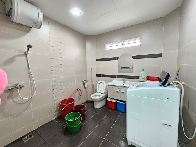 Rumah Teres 2 Tingkat untuk Dijual di Taman Pertama (Cheras) - Tommy Wong - Bathroom - PropertyGuru.com.my