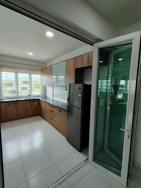 Kondominium untuk Dijual di Casa Tropika - Jeffrey Yap - Kitchen - PropertyGuru.com.my