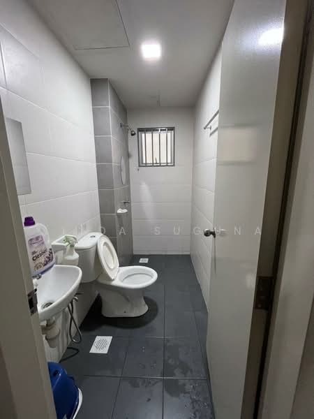 Pangsapuri untuk Dijual di Harmoni 1 - Linda Suguna - Bathroom - PropertyGuru.com.my