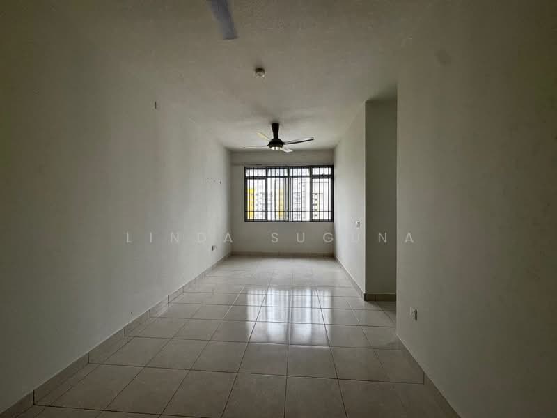 Pangsapuri untuk Dijual di Harmoni 1 - Linda Suguna - Living Room - PropertyGuru.com.my